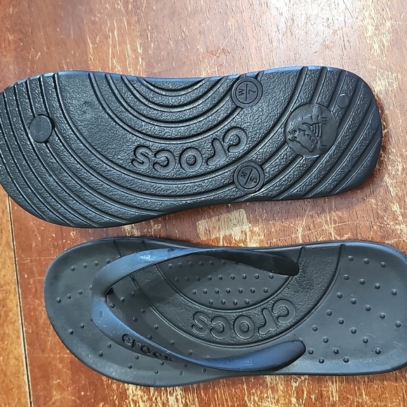 Crocs - Picture 3 of 3